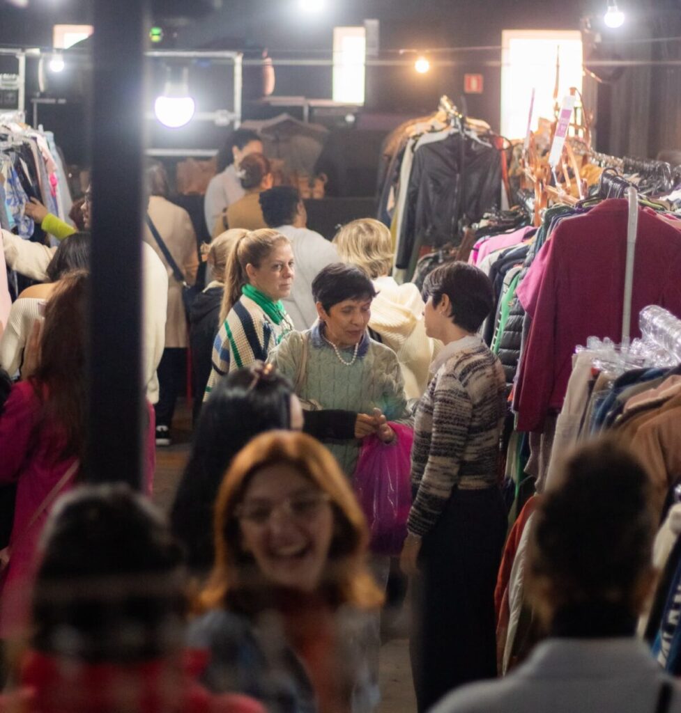 Do vintage à Farm e Zara: Encontro de Brechós reúne mais de 5 mil peças em Curitiba