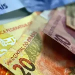 Juros para famílias sobem em agosto e inadimplência chega a 6%