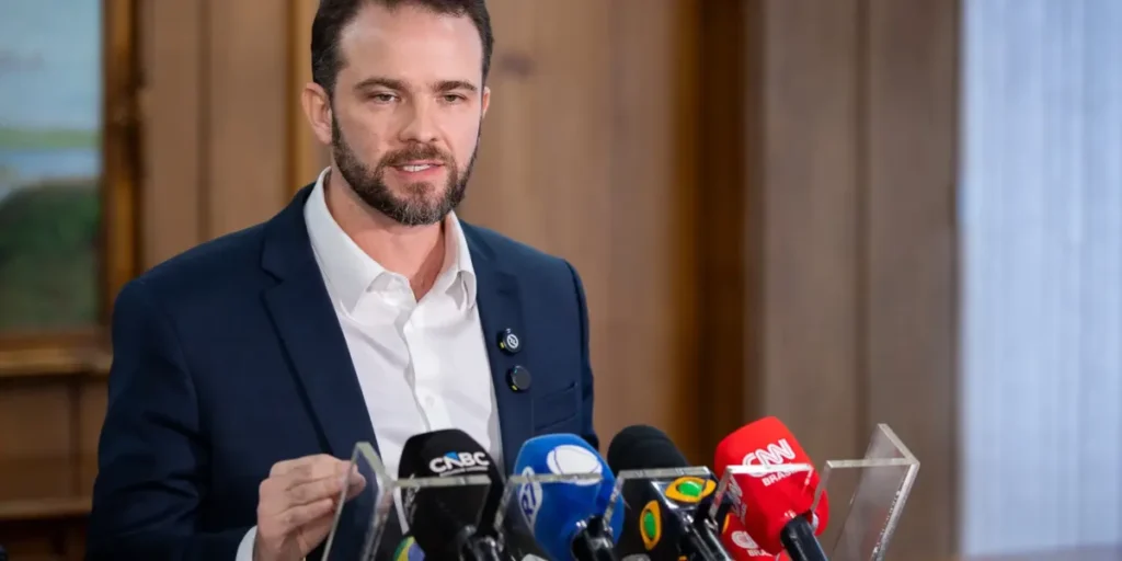 Durigan mantém previsão de superávit no Orçamento 2027 7 Previsão de superávit no Orçamento de 2027 está mantida, diz Durigan