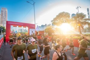 Curitiba recebe mais uma edição da corrida Santander Track&Field Run Series em outubro