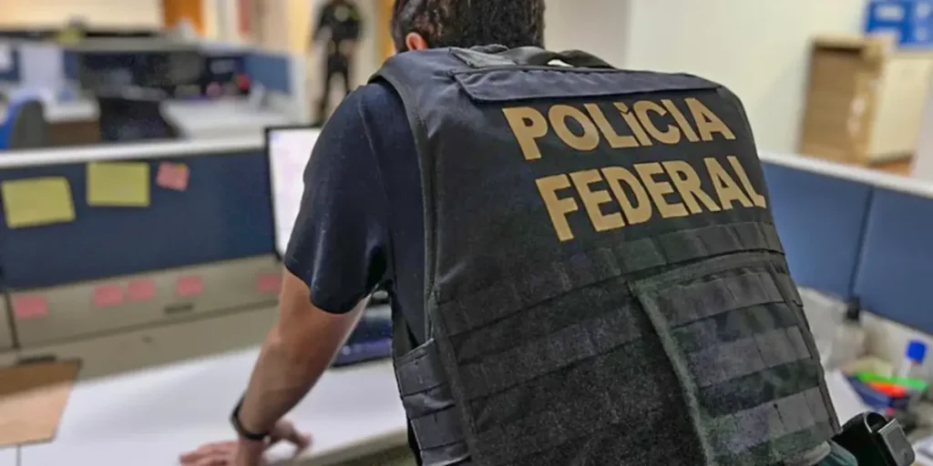 PF apreende mais de R$ 30 mi em crimes eleitorais 5 PF já apreendeu mais de R$ 30 milhões em crimes eleitorais em 2026